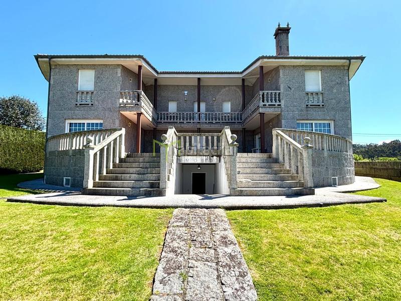 Foto fb2bc904-6ba6-41d6-83df-aa6bd84cb6f8. Chalet avec chauffage parking piscine dans Parroquias de Santiago Santiago de Compostela