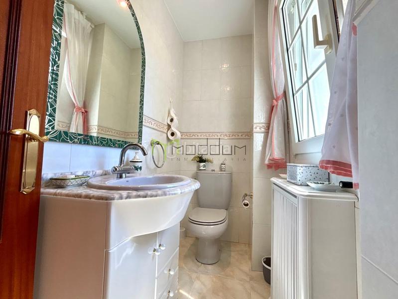 Foto 428b2290-769a-418d-86f1-655faba13fab. Chalet con riscaldamento parcheggio piscina in Parroquias de Santiago Santiago de Compostela