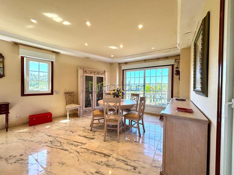 Foto cf0e590b-72d5-4825-8e9f-65bf222484be. Xalet amb calefacció aparcament piscina a Parroquias de Santiago Santiago de Compostela