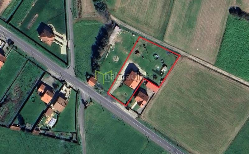 Foto 513332c4-9542-420f-8eea-99ad6f3768dd. Chalet con riscaldamento parcheggio in Parroquias de Santiago Santiago de Compostela