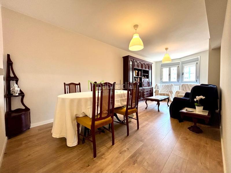 Foto f1ba1e5c-632d-46ee-91d7-da7fa2699f10. Appartamento con riscaldamento parcheggio in Los Castros - Castrillón Coruña (A)