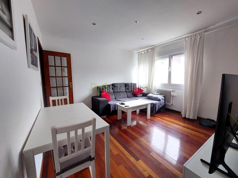 Foto 4cc21144-6232-41d9-b505-e11f0f4114c4. Flat with heating parking in O Milladoiro Ames