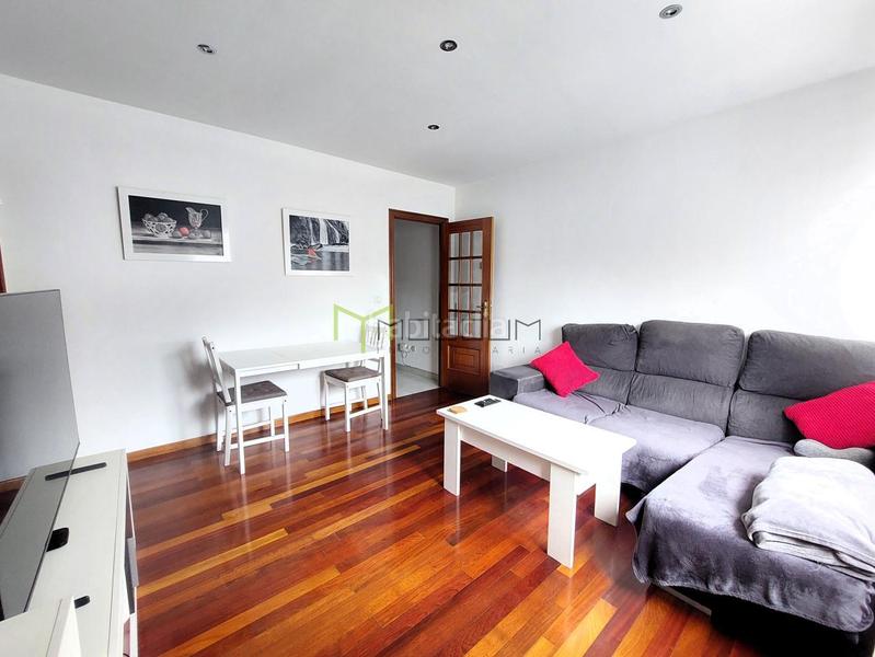 Foto 638a50ce-c9b7-4c44-b287-e7d438f8a661. Flat with heating parking in O Milladoiro Ames