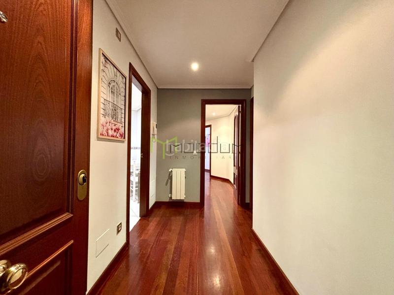 Foto 23463922-ac3e-4f01-b935-5ce426da6461. Location appartement avec chauffage parking dans O Milladoiro Ames