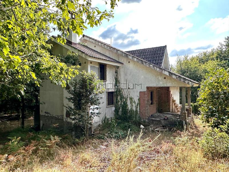 Foto 0c917186-aef6-455c-b5cc-d54269e04d38. Casa amb aparcament a Bugallido Ames