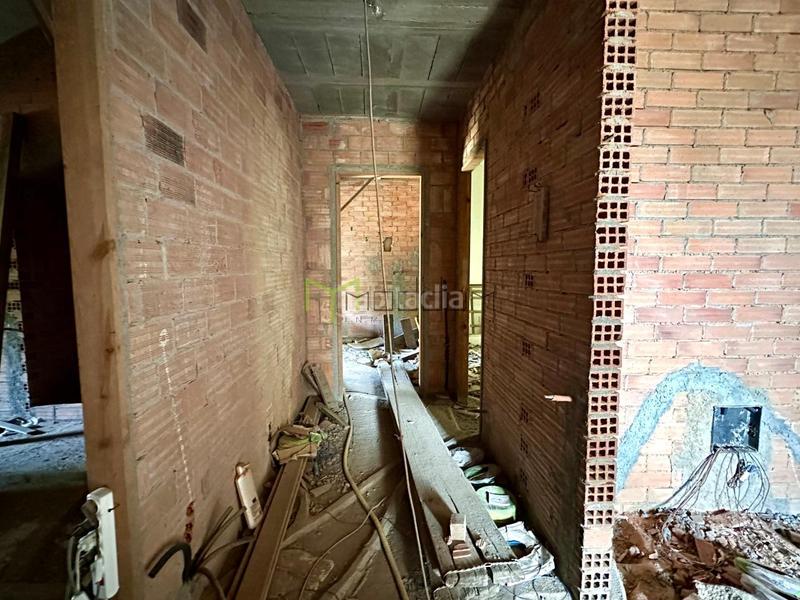 Foto 4a959923-5a6c-4d28-9972-100f1b2576fc. Casa amb aparcament a Bugallido Ames