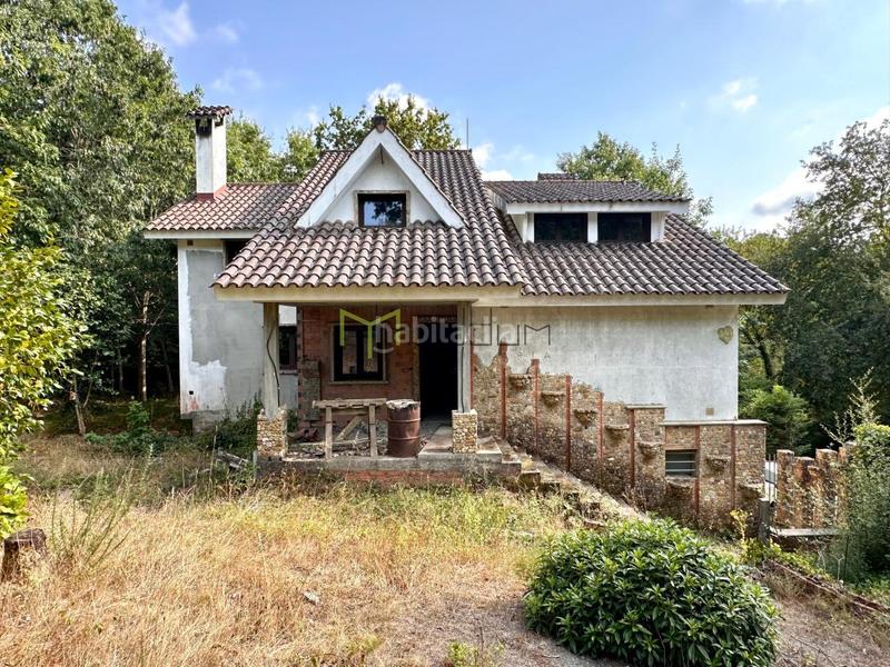 Foto 917bf985-f5d1-4e9b-b4aa-831670d408f1. Casa amb aparcament a Bugallido Ames