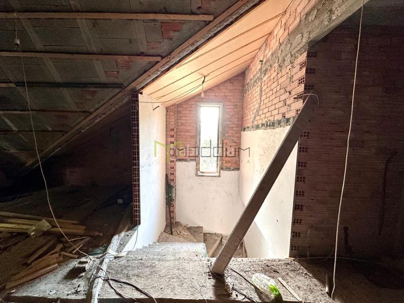Foto ce540d2f-ad3e-4aee-9f53-495ab5347e6d. Casa amb aparcament a Bugallido Ames