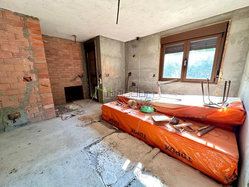 Foto f41dad7d-0527-42a4-b6f5-6ef1bb89d915. Casa amb aparcament a Bugallido Ames