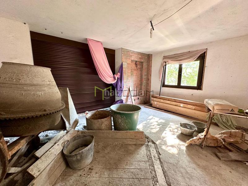 Foto f9b643c0-ce3c-41e5-82f1-4bf7490a08bb. Casa amb aparcament a Bugallido Ames
