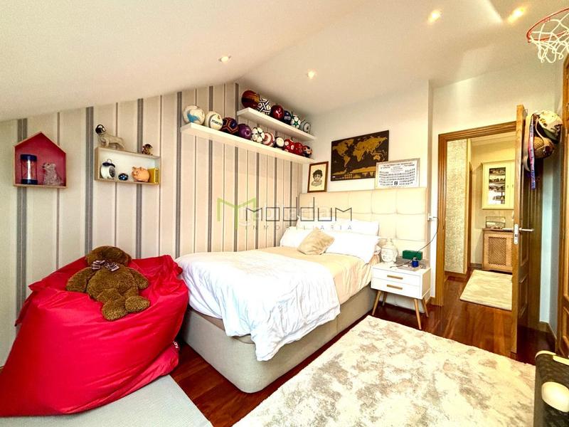 Foto 8e06df90-5db1-4578-915f-1bf921aa390e. Àtic amb calefacció aparcament a Castiñeiriño - Cruceiro de Sar Santiago de Compostela