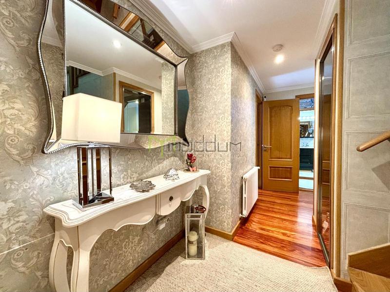 Foto 14c97912-65ae-4da3-86d1-49add00c889e. Attique avec chauffage parking dans Castiñeiriño - Cruceiro de Sar Santiago de Compostela