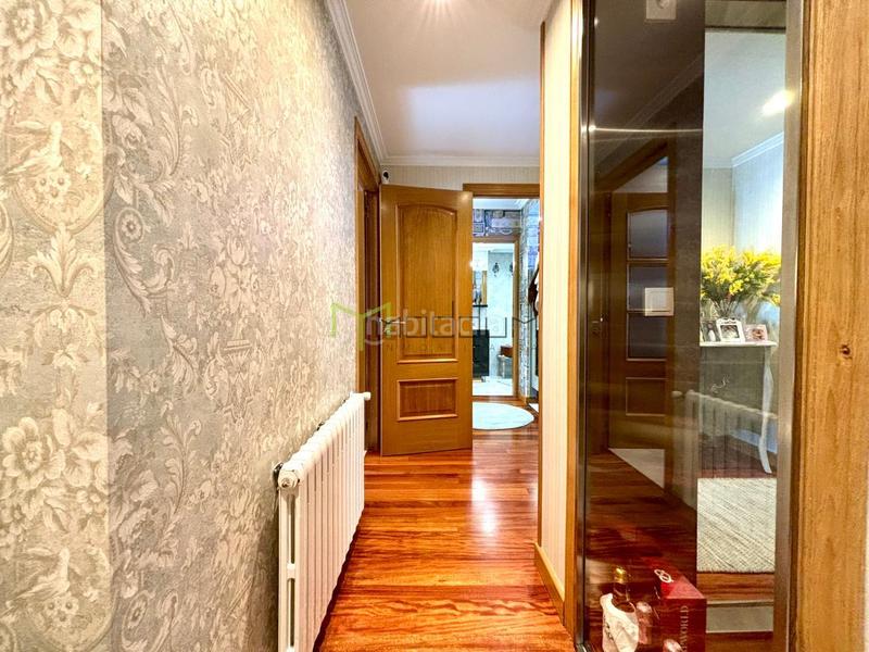 Foto 73930b84-f1ff-4a72-ba8d-94bed85d89b2. Attique avec chauffage parking dans Castiñeiriño - Cruceiro de Sar Santiago de Compostela