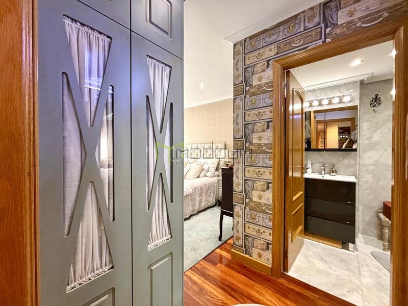 Foto c48b6536-344d-4cb6-9247-40b6bc69aa13. Attique avec chauffage parking dans Castiñeiriño - Cruceiro de Sar Santiago de Compostela