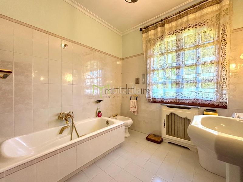 Foto bb0a7ce4-13e0-4f73-9e8c-5eb30c22cb61. Chalet with heating parking in Teo