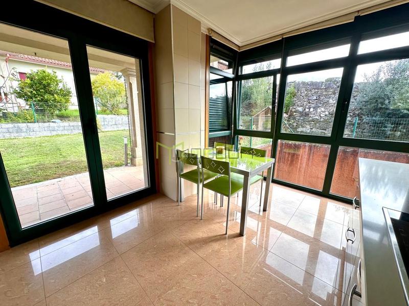 Foto 61f9e983-0491-4424-a978-86cbd3cc5816. Casa en Bertamirans Ames