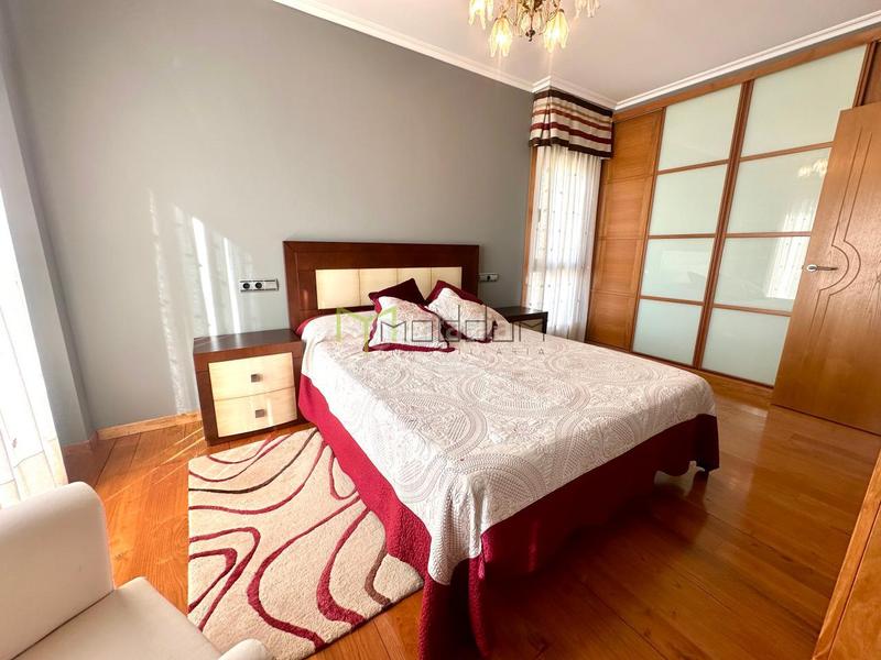 Foto 95d4d856-cf20-4de1-9679-e7fa2ea16b14. House with heating parking in Bertamirans Ames