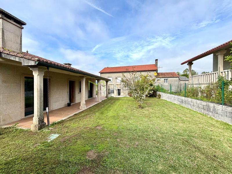 Foto f51a66fa-fce7-428b-a7c6-91f0b2707470. House with heating parking in Bertamirans Ames