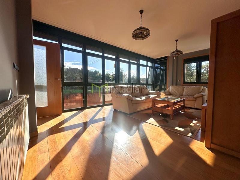 Foto ffe6e2d2-3010-42ce-8a23-bcb76e714b15. House with heating parking in Bertamirans Ames