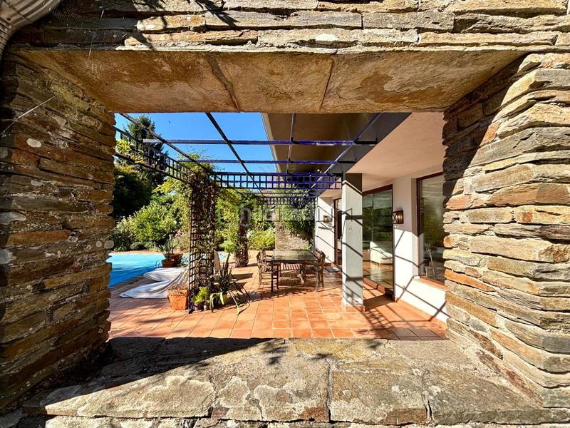 Foto ffed9154-1a50-47d5-b914-8ee9d29f0c39. Chalet dans lugar buceleiras 56 dans Bugallido Ames