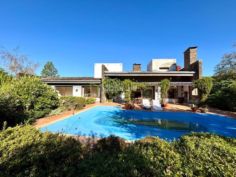 Foto 477aabf3-d024-4989-ac2e-7caaabf0e0f7. Chalet in lugar buceleiras 56 in Bugallido Ames