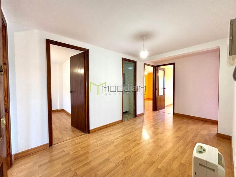 Foto f181ff46-27fa-4201-940c-33801b0c3720. Affitto appartamento in Campus Norte - San Caetano Santiago de Compostela