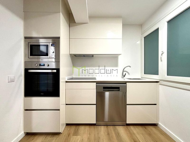 Foto 3ed94082-48fa-4b40-acd0-05d46c27a36a. Rent flat with heating in O Milladoiro Ames
