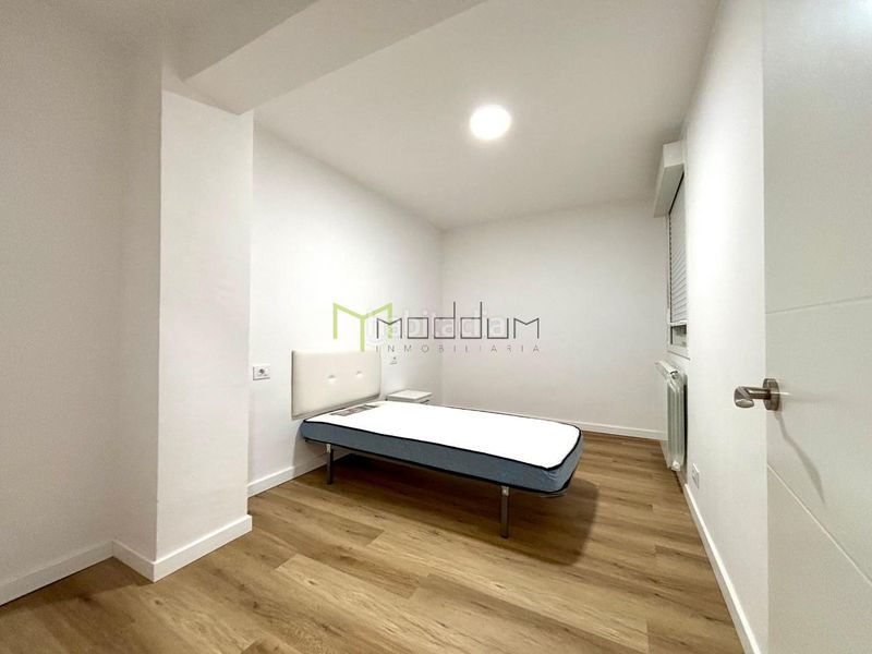 Foto e71df30c-3684-42e1-bb40-39532a2c5c7b. Rent flat with heating in O Milladoiro Ames