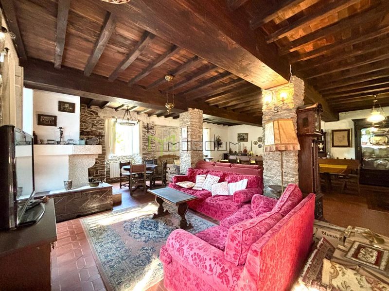 Foto 2c34748a-0edb-41c5-8529-a8a1bea4655e. Casa amb calefacció a Pino (O)