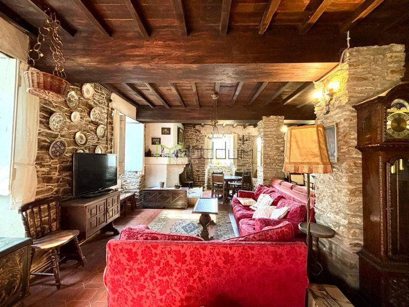 Foto a1a74a37-2fa0-4a9b-ac24-87937a721f97. Casa amb calefacció a Pino (O)