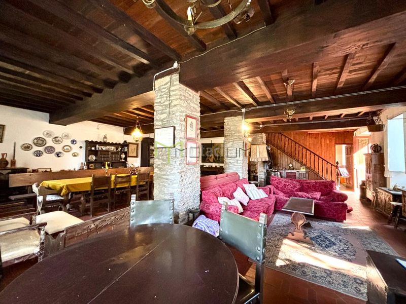 Foto ee43f807-3429-4766-a4c5-3dcdbaf341a2. Casa amb calefacció a Pino (O)