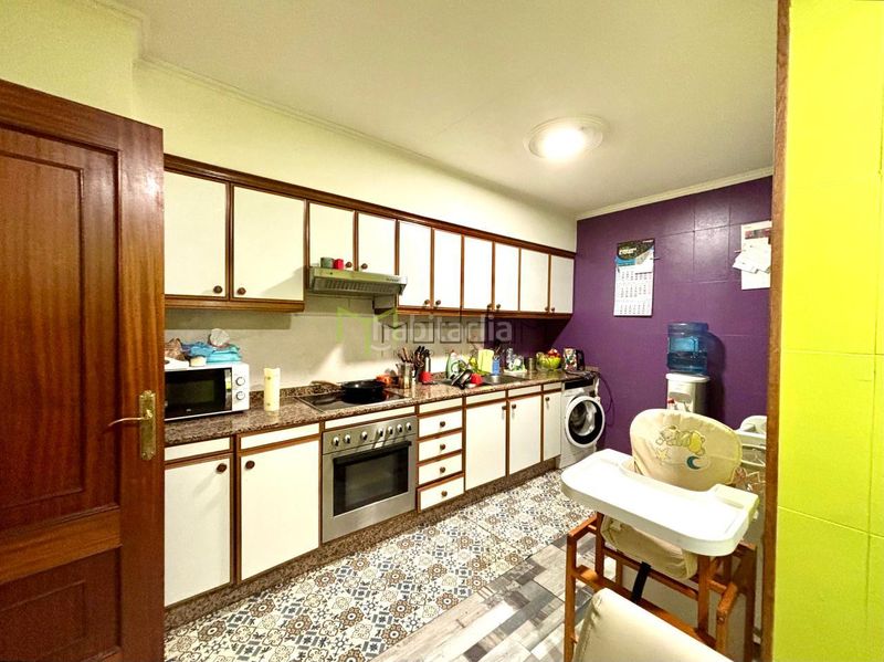 Foto 08a737d4-a40d-4cb5-9ed0-3f719bdf594a. Flat with heating parking in O Milladoiro Ames