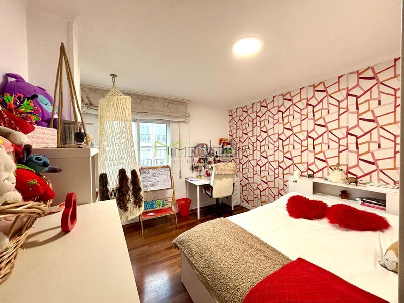 Foto 8972a421-9a70-4ff5-8e44-861631436e85. Flat with heating parking in O Milladoiro Ames