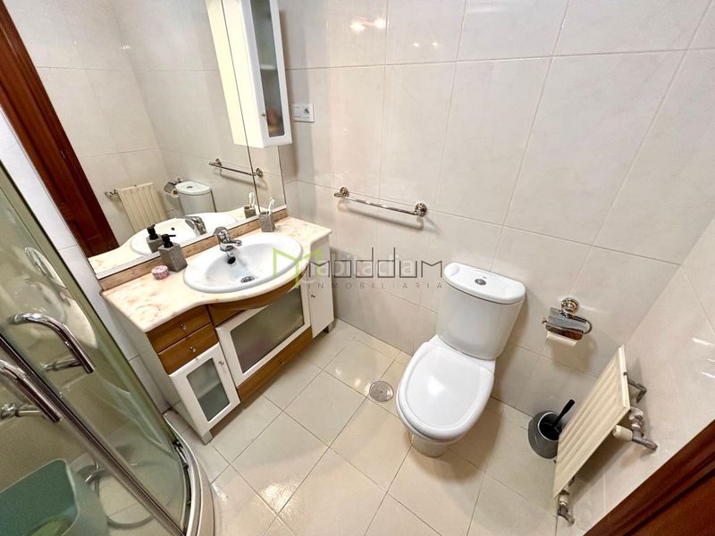 Foto 985fdc46-2abf-4d6d-ac42-b2ec43cb7e26. Flat with heating parking in O Milladoiro Ames