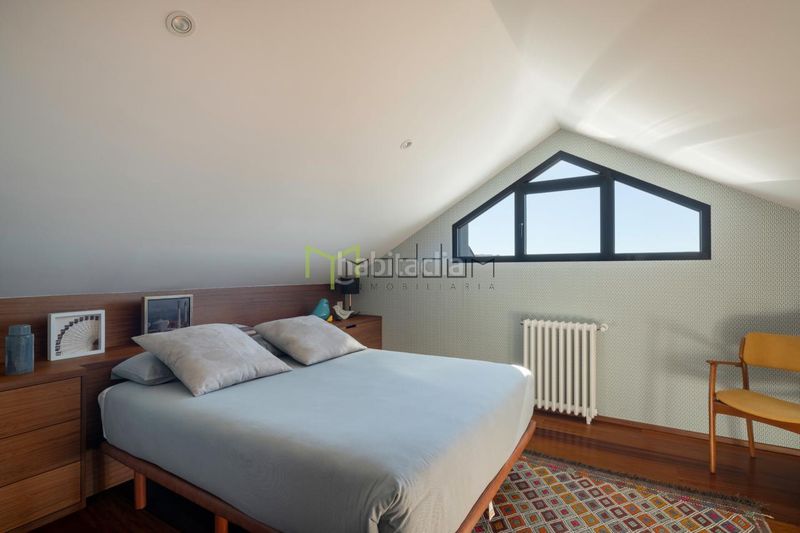 Foto cbb86ca7-a2ca-4fdd-836a-cd549e57c97a. Casa amb calefacció aparcament a Bueu