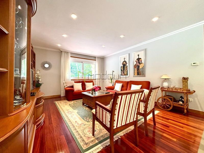 Foto 67fd3605-a678-46c0-b6af-934293ab623c. Casa amb calefacció aparcament a Bertamirans Ames