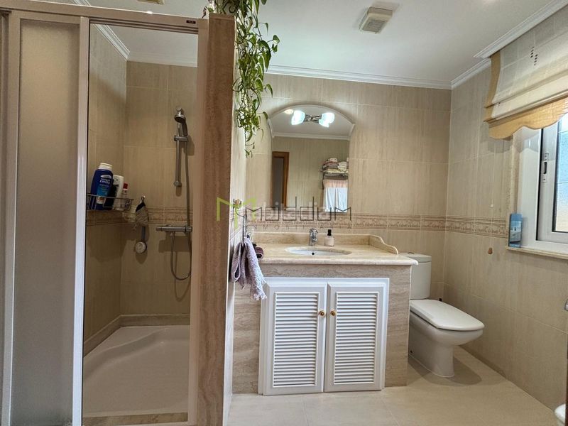 Foto 7b4a9c7d-a4ae-468a-8bdd-eaf03f6f34f3. Casa amb calefacció aparcament a Bertamirans Ames