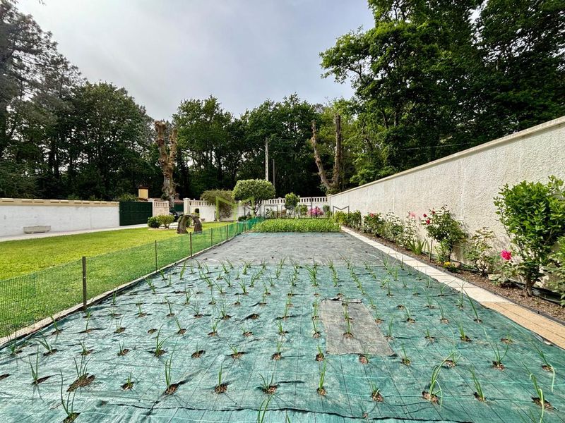 Foto 974f235a-f938-47c9-8569-5dfa0ca15646. Casa amb calefacció aparcament a Bertamirans Ames