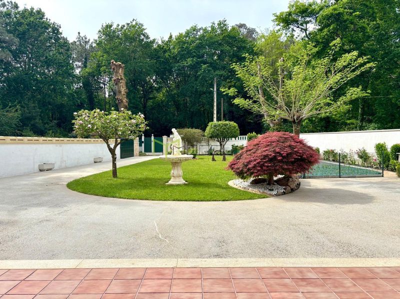 Foto a1252f53-7d47-4ecd-bfe1-4f0d77738654. Casa amb calefacció aparcament a Bertamirans Ames