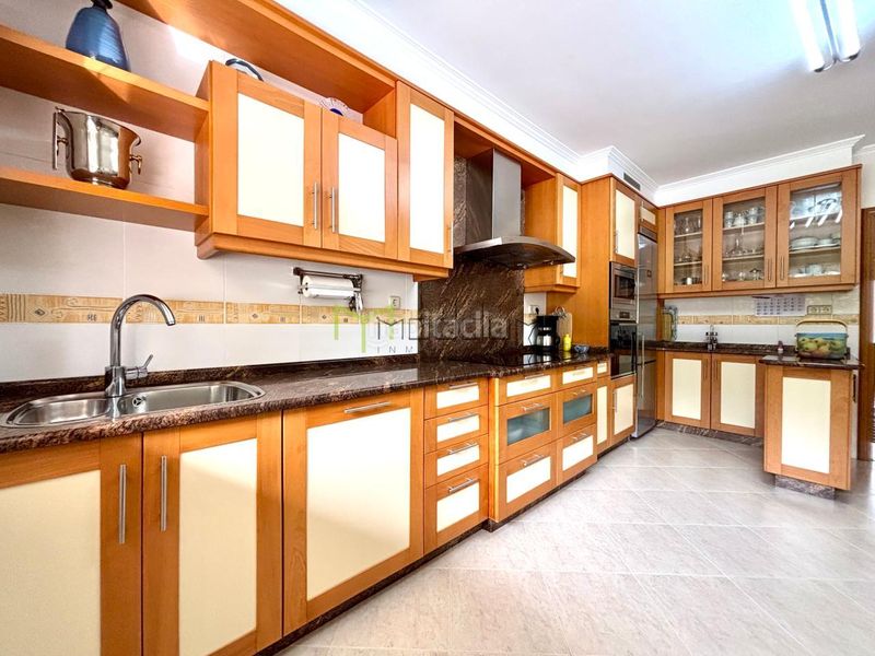 Foto ba7f2e74-2811-442a-95f2-fffc8a6fb6b2. Casa amb calefacció aparcament a Bertamirans Ames