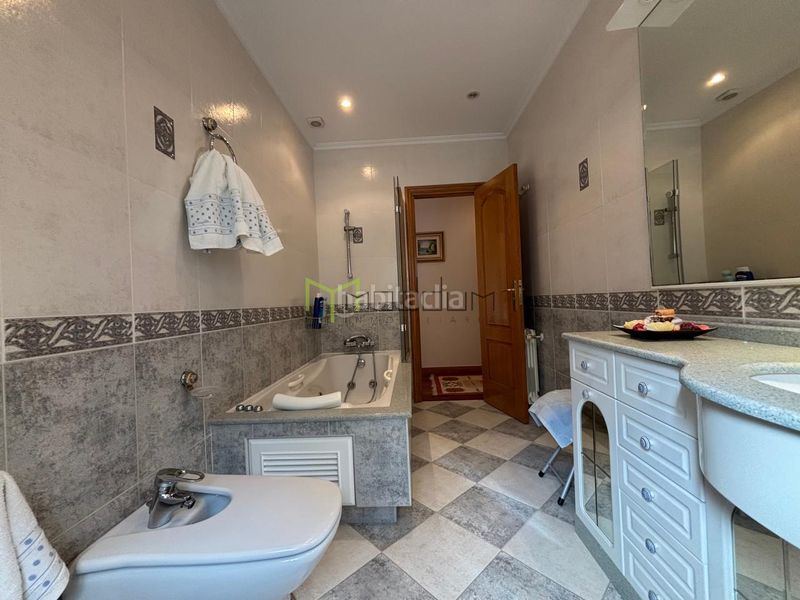 Foto cfe4b037-7a12-4660-ab79-3a24f3286d3a. Casa amb calefacció aparcament a Bertamirans Ames