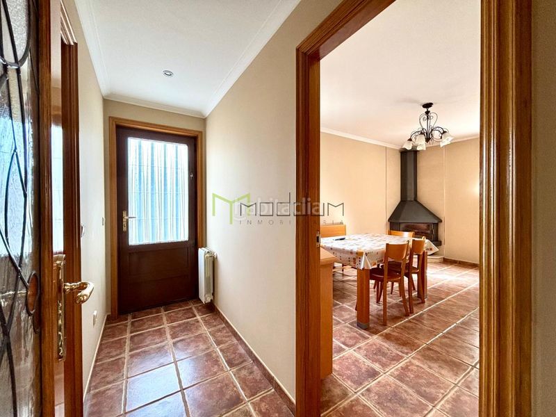 Foto e85dad38-a9be-4d64-94ff-b9e4813475e8. Casa amb calefacció aparcament a Bertamirans Ames