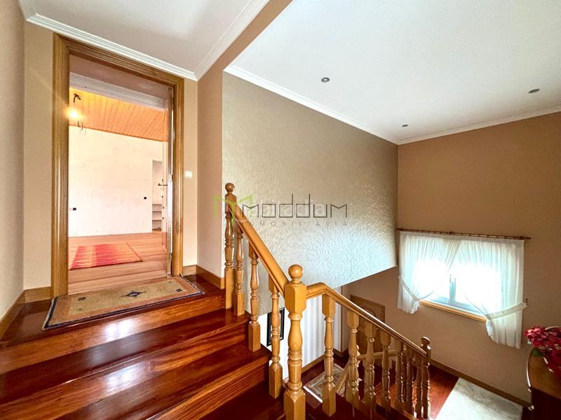 Foto f1e1fdee-153e-40d3-b718-ce43f393fe34. Casa amb calefacció aparcament a Bertamirans Ames