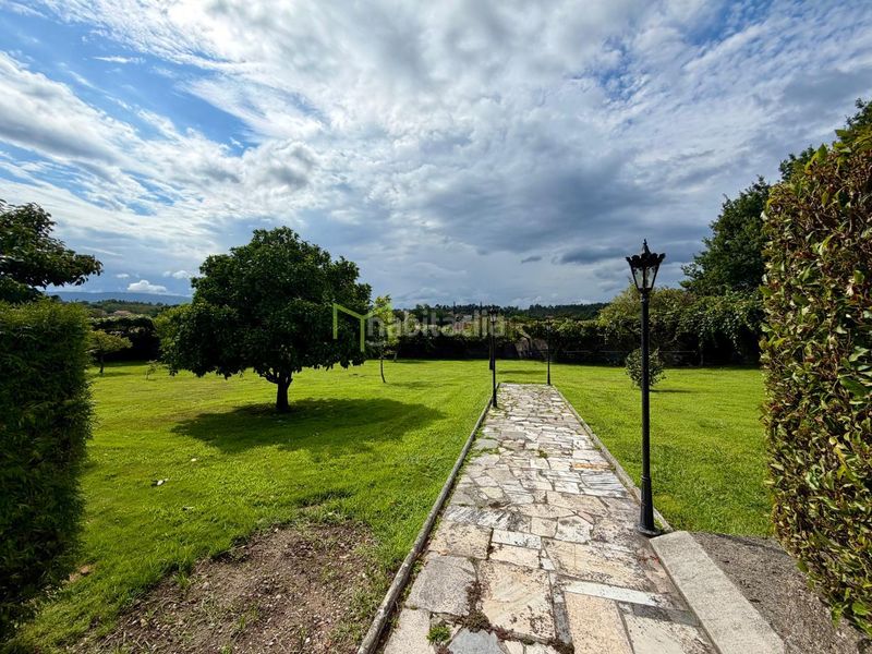 Foto 8163f75f-bc52-44cb-b9ef-fb82e661ace0. Casa a lugar pedreira 76 a Teo