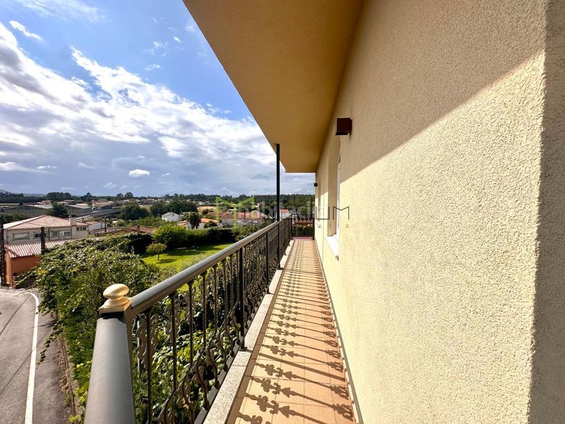 Foto 85c2a546-27f1-40ce-8cf8-ed00e9369903. Casa en lugar pedreira 76 en Teo