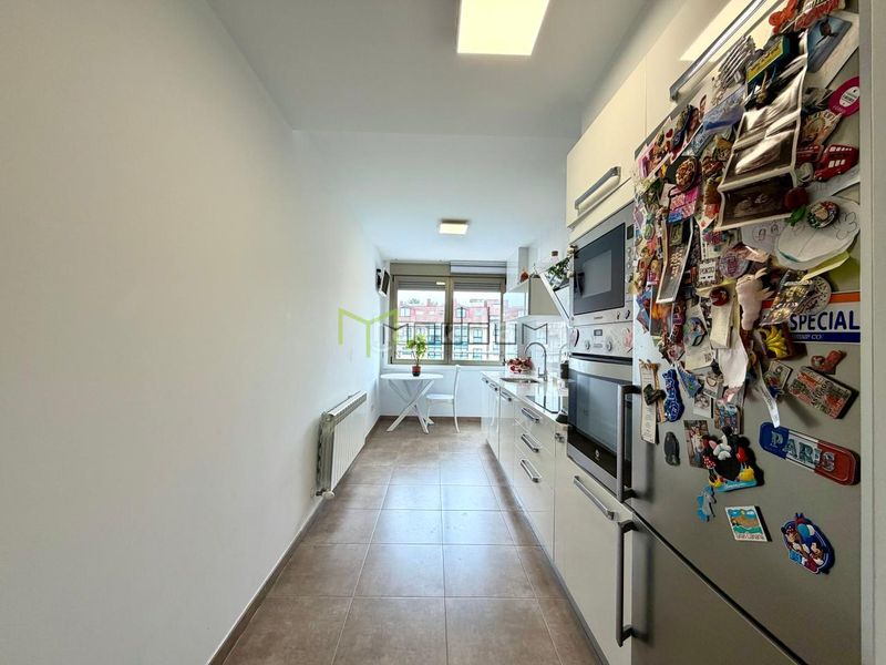 Foto 5f41a269-a453-4341-bc4b-e80cf3102487. Piso en Bertamirans Ames
