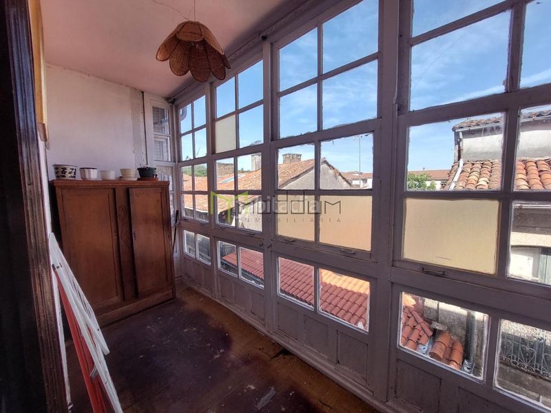 Foto 8d6b9869-f87a-4c79-84e3-284693baa9e6. Casa amb calefacció a Casco Histórico Santiago de Compostela