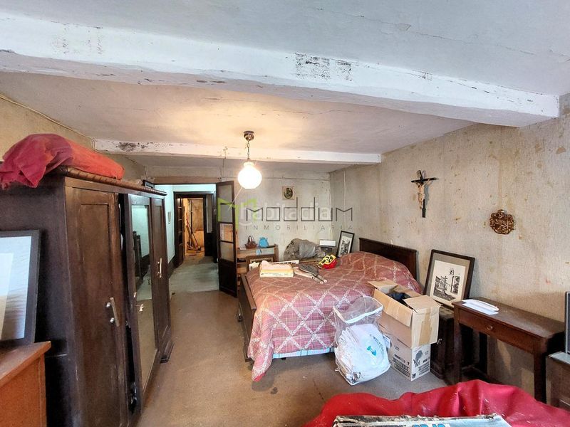 Foto 9b3608dd-614b-462f-90b7-44c697b01bb1. Casa amb calefacció a Casco Histórico Santiago de Compostela