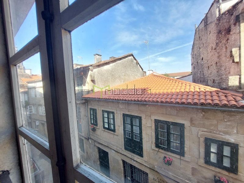 Foto d01c864e-55b9-483a-9961-c5914b4f41b6. Casa amb calefacció a Casco Histórico Santiago de Compostela