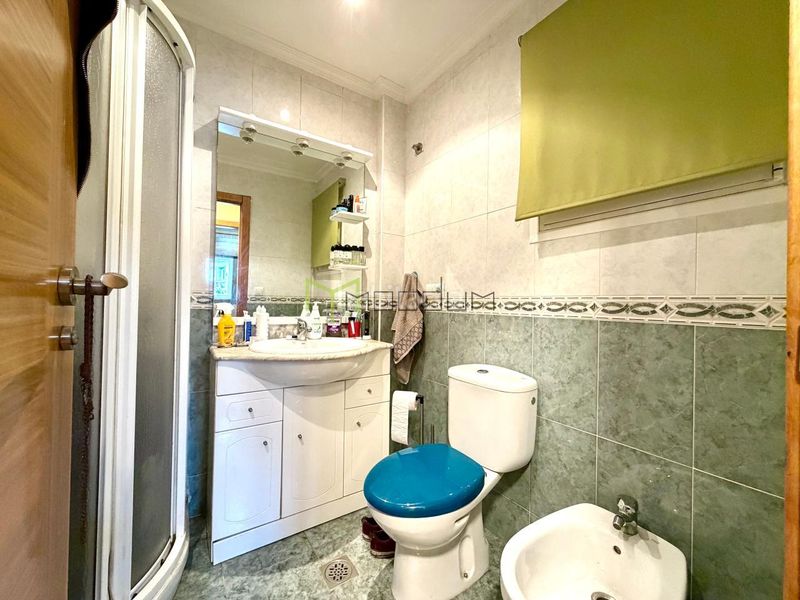 Foto fced2773-4b70-473a-8223-eb2916b0e5b0. Flat with heating in A Salgueira - O Castaño Vigo